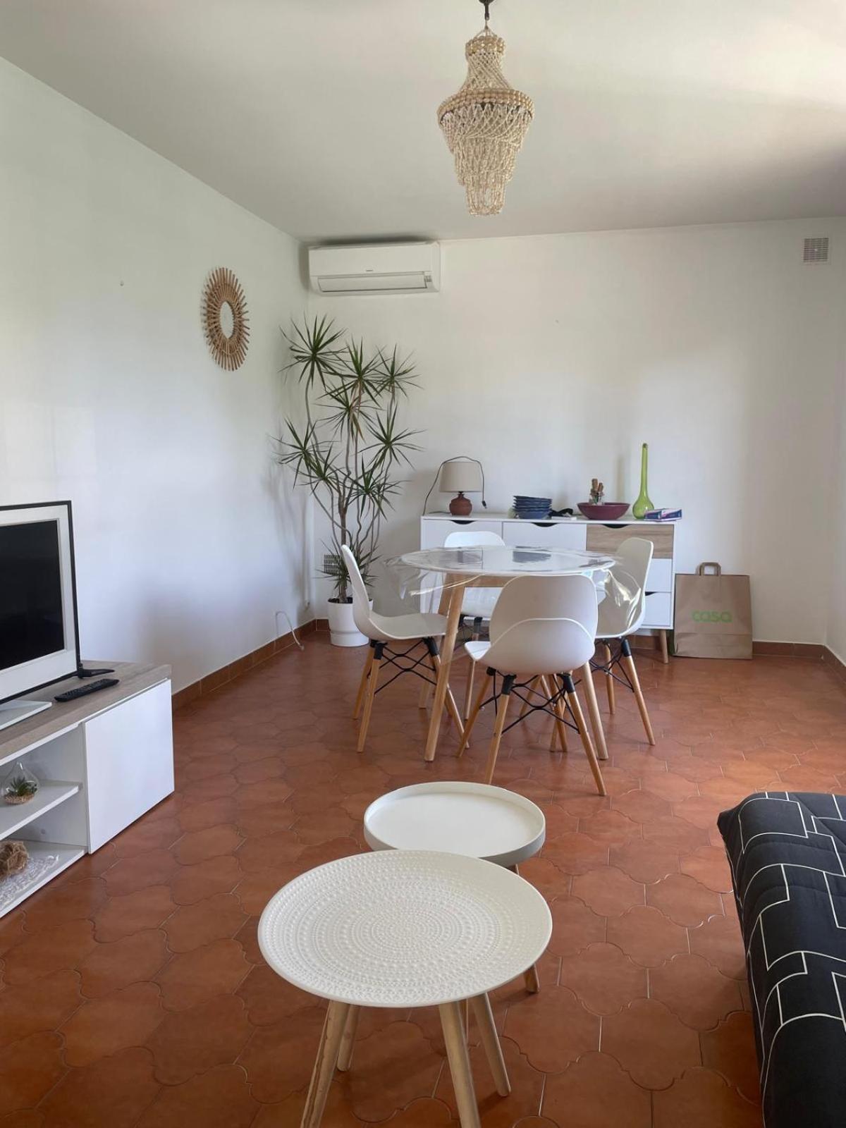 T2 En Rez De Villa Sanary-sur-Mer Extérieur photo